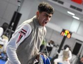 عبد الرحمن طلبة يهزم بطل سنغافورة ويتأهل لدور الـ32 بكأس العالم لسلاح الشيش