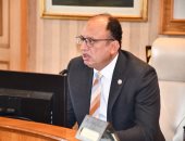 رئيس جامعة حلوان يوجه مجلس الجامعة بالانضباط فى العملية التعليمية 