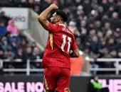 محمد صلاح يتصدر ترتيب هدافي الدوري الإنجليزي بهدف عالمى ضد نيوكاسل.. فيديو