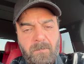 النجم السورى سامر المصرى باكيا: "مبروك يا أهل سوريا".. فيديو