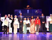 وزارة التعليم تكرم الطلاب الفائزين فى المسابقة الفنية "لمحات من الهند"