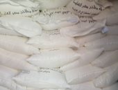 ضبط 6 أطنان سلع منتهية الصلاحية ومجهولة المصدر خلال حملات تموينية بالأقصر 