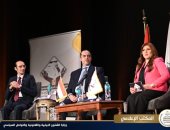 محمود فوزى: الدستور المصرى يتضمن أكثر من 90 مادة تعزز الحقوق والحريات