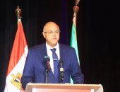 محافظ القليوبية يفتتح معرضا للكتاب وحفلا فنيا بقصر ثقافة القناطر الخيرية