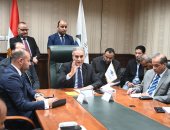 رئيس جهاز حماية المستهلك يبحث مع السلاسل التجارية إتاحة السلع بالأسواق