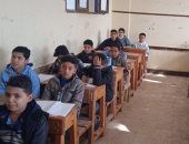 استبعاد رئيس لجنة وإحالة 10 معلمين ومراقب أول للتحقيق فى امتحانات النقل بالفيوم