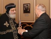 رئيس قضايا الدولة يهنئ البابا تواضروس بمناسبة عيد الميلاد المجيد.. صور