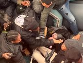 مشهد مؤثر.. ولادة طفلة في عرض البحر على متن سفينة مهاجرين.. فيديو وصور