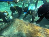 استعادة حطام سفينة قديمة غرقت قبل 2600 عام على سواحل إسبانيا