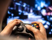 لو غاوى ألعاب إلكترونية .. كيف تتجنب الإصابات العظمية