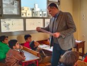 وكيل تعليم دمياط يتفقد سير امتحانات النقل بعدد من المدارس