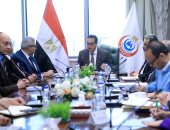 وزير الصحة يبحث التعاون مع الجامعات لإزالة معوقات التسجيل للدراسات العليا