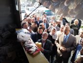 طبق البيض بـ145 جنيها.. الزراعة تدفع بسيارات لبيع المواد الغذائية بالقليوبية