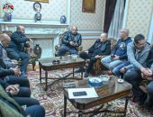 أبو ريدة يزور غزل المحلة ويعقد جلسة ودية مع مسئوليه