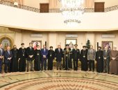 البابا تواضروس يستقبل قيادات محافظة الإسكندرية