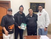 المقاولون العرب يتعاقد مع عمرو بركات لمدة موسم ونصف قادما من القناة