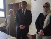 محافظ الجيزة يتفقد لجان امتحانات الإعدادية بمعهد الفتيات الأزهرى بالشيخ زايد
