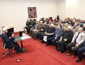 وزير الأوقاف يجتمع بقيادات الوزارة ويطلق مدونة السلوك الوظيفى وأخلاقياتها