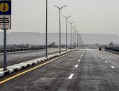 مشروعات الطرق تعيد لصعيد مصر بريقه.. الكباري والمحاور مفاتيح جديدة للتنمية المستدامة.. المشروعات ربطت ضفتي النيل والصحراوى الغربى بالشرقى.. جمال حمدان ومحمد سيد طنطاوى وجرجا وطما الأبرز.. صور