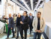 وزير الثقافة يتفقد التجهيزات النهائية لمعرض القاهرة الدولى للكتاب.. صور