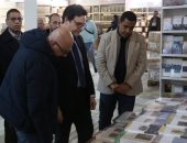 انطلاق معرض القاهرة للكتاب اليوم.. الثقافة تحتفل بمشاركة 1345 ناشرًا من 80 دولة.. 600 فعالية فى كل المجالات.. استحداث قاعة للكتب المخفضة.. تقديم شنطة الـ25 كتابا بـ100 جنيه.. والدخول من 10 صباحا بـ5 جنيهات