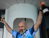 ألمانى يدخل موسوعة جينيس بأطول فترة حياة تحت الماء بلغت 120 يوما