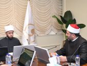 وزير الأوقاف يبحث مع مدير مديرية أوقاف الفيوم الانضباط الإدارى والدعوى