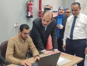 نائب وزير الصحة يتفقد المنشآت الطبية بمحافظة الشرقية ويوصى بصرف مكافأة
