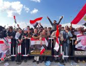 لا للتهجير.. المصريون يرفضون تصفية القضية الفلسطينية من أمام معبر رفح