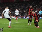ليفربول يسحق بورنموث في يوم تهديفى مثير من محمد صلاح في الدورى الإنجليزي