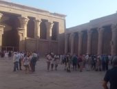 معبد إدفو يفتح ذراعيه للسياح.. أعمال الترميم والتطوير تعيد للمعبد سحره وجماله