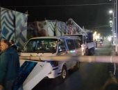 الطقس السيئ يضرب دمياط.. سقوط عامود إنارة ولافتات إعلانية