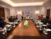 محافظ جنوب سيناء يناقش مع رؤساء المدن تنفيذ الخطة الاستثمارية ومتابعة التصالح