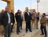 محافظ الجيزة يتفقد مشروعات التطوير بمحيط المتحف المصرى الكبير والممشى السياحى