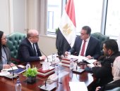 وزير الصحة يبحث مع سفير الفلبين بمصر سبل تعزيز التعاون في القطاع الصحي