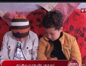 عزة مصطفى تعرض تقريرا لحالة إنسانية لتوأم يعاني سرطان الدم