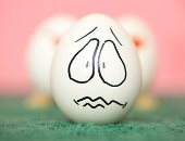 تخلص من الغيرة.. 5 خطوات بسيطة لحياة أكثر سعادة