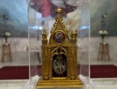 كنيسة العائلة المقدسة بالزيتون تستقبل رفات قلب القديس منصور دى بول