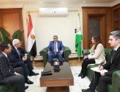 محافظ الجيزة يلتقى سفير دولة أذربيجان لبحث سبل التعاون والتبادل الثقافى