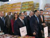 وزير التموين يوجه باستمرار ضخ السلع الغذائية واللحوم بمعارض أهلا رمضان 2025