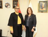 المستشارة أمل عمار تستقبل وزيرة شؤون المرأة الفلسطينية