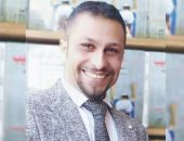 مايكل فارس يوقع عقد كتابه "إعلام الكراهية..  آليات تغطية نزاعات الهويّة"