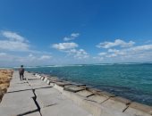 الشتاء يأتى متأخرا بالإسكندرية وتوقعات باستمراره حتى آخر مارس.. برودة قارسة بعد منتصف شهر طوبة.. أمشير "أبو الزعابيب" يضرب برياح شديدة تصل سرعتها 60 كم.. ونوة "الشمس الصغرى" الأكثر برودة حتى الآن.. فيديو 