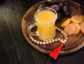 ما تشيليش هم.. 5 مشروبات رمضانية تقدرى تجهزيها أسبوعيًا وتوفرى وقتك