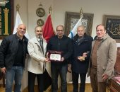 ياسر إدريس يستقبل رئيس الاتحاد القطرى للشراع والتجديف بمقر اللجنة الأولمبية