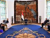 الرئيس السيسى يبحث مع رئيسة مجلس النواب القبرصى تطورات الأوضاع الإقليمية والدولية.. أكدا على ضرورة احترام سيادة الدول وأهمية تسوية الأزمات بالوسائل السلمية.. "ديمتريو": نقدّر دور مصر في ضمان استقرار المنطقة