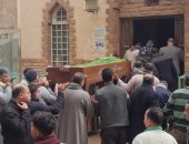 تشييع جثمان الشقيق الأصغر للشيخ محمد صديق المنشاوى بمسقط رأسه بسوهاج.. فيديو وصور