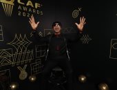 الحاج ضيوف يهاجم كاراجر بسبب صلاح: "في أفريقيا أسمك لا يتجاوز الكاتشب!"