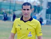 ماذا يفعل الأهلى مع صافرة محمود ناجى قبل مواجهة البنك الليلة بالدوري؟