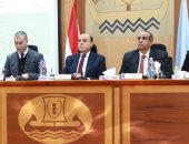 محافظ كفرالشيخ يناقش استعدادات شهر رمضان وتوفير كافة السلع الغذائية